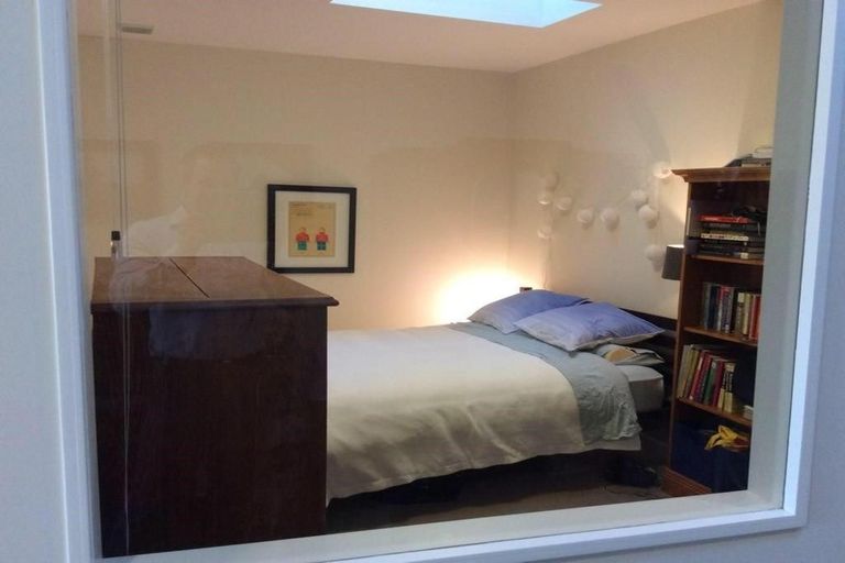 Photo of property in 2/25 Home Street, Mount Victoria, Wellington, 6011