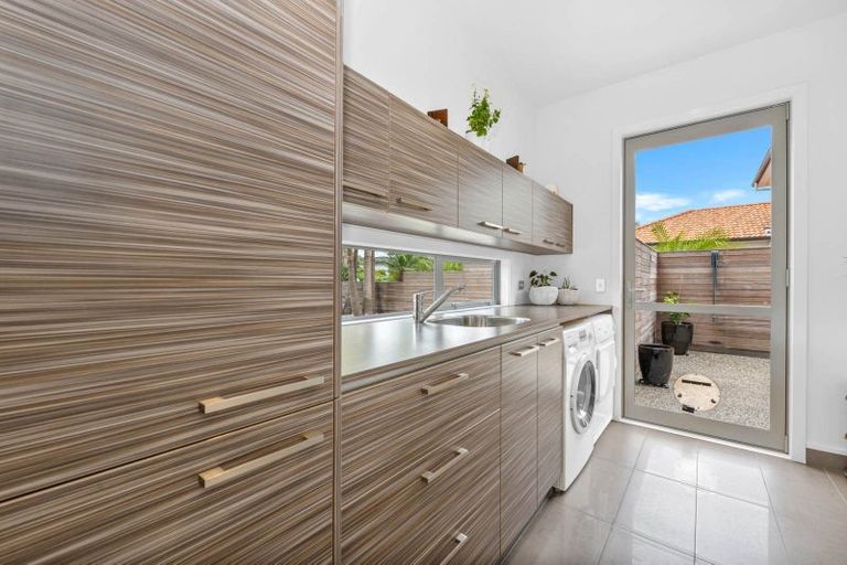 Photo of property in 81 Pine Harbour Parade, Beachlands, Auckland, 2018