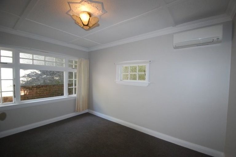 Photo of property in 28 Barnard Street, Wadestown, Wellington, 6012