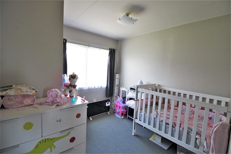 Photo of property in 6 Taksan Place, Pukete, Hamilton, 3200