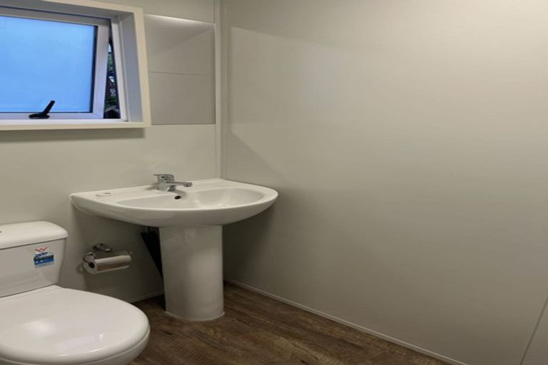 Photo of property in 20 Kilear Close, Pinehill, Auckland, 0632