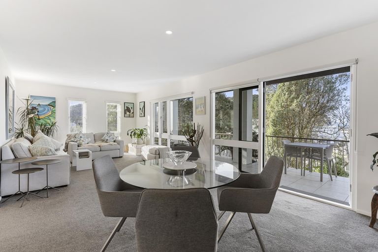 Photo of property in 32/34 Waiwera Place, Waiwera, Orewa, 0994