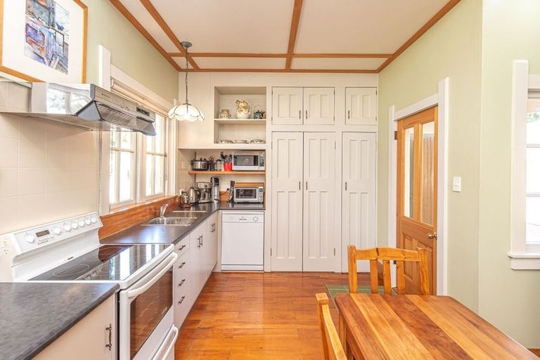 Photo of property in 25 Milne Street, Marton, 4710