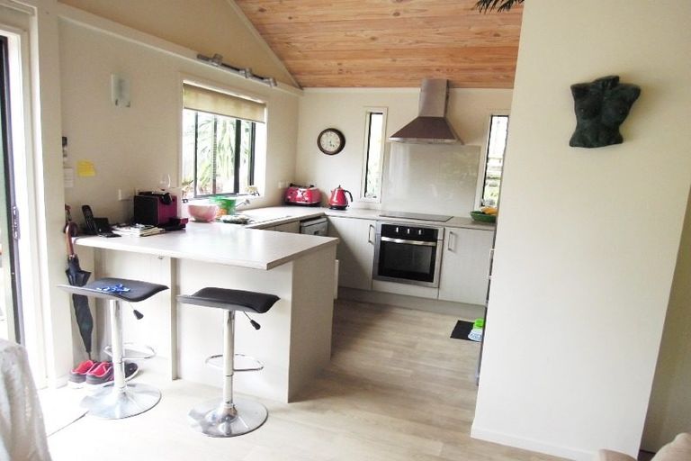 Photo of property in 85 Park Rise, Campbells Bay, Auckland, 0630