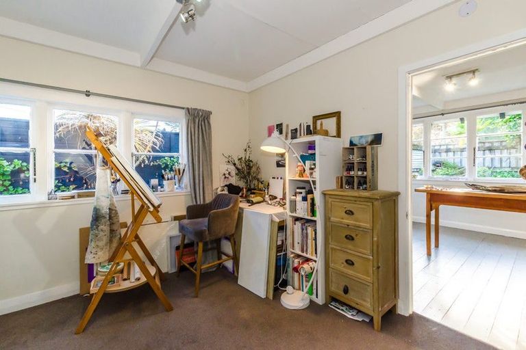 Photo of property in 48 Tutere Street, Waikanae Beach, Waikanae, 5036