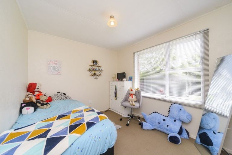 Photo of property in 30 Kennedy Avenue, Feilding, 4702