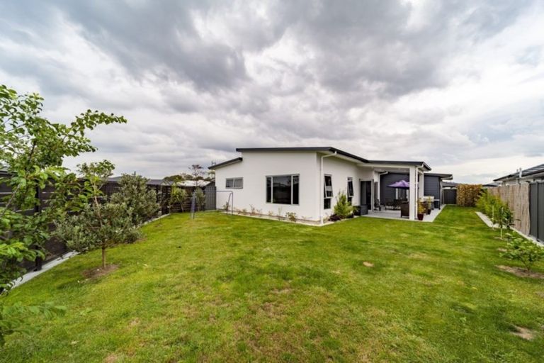 Photo of property in 6 Benmore Place, Poraiti, Napier, 4112