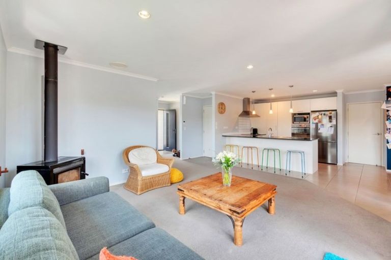 Photo of property in 38 Raabia Close, Parakai, 0830