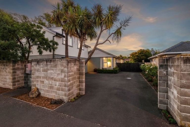 Photo of property in 83 Mays Road, St Albans, Christchurch, 8052