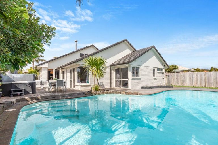 Photo of property in 24 Fahey Avenue, Mount Maunganui, 3116