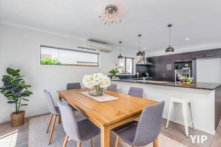 Photo of property in 28 Cheetwood Street, Churton Park, Wellington, 6037