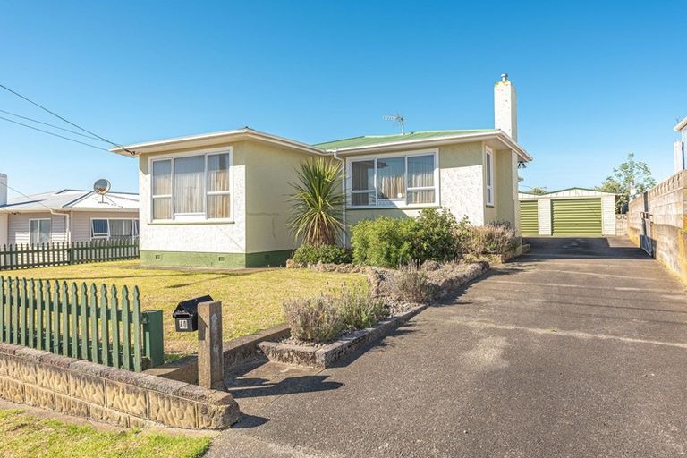 Photo of property in 40 Kowhai Street, Castlecliff, Whanganui, 4501