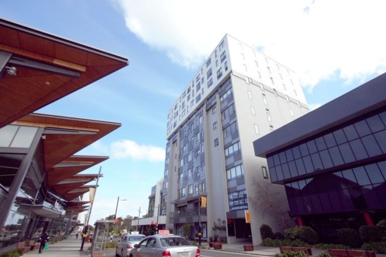 Photo of property in Twin Towers, 611/17 Putney Way, Manukau, Auckland, 2104