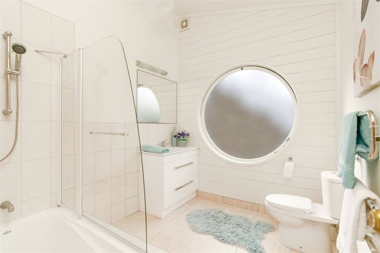 Photo of property in 22 Kotipu Place, Pukerua Bay, 5026