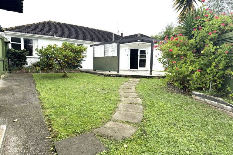 Photo of property in 3 Nottingham Avenue, Awapuni, Palmerston North, 4412