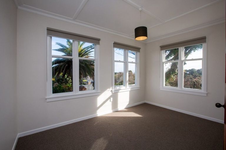 Photo of property in 79 Carrington Street, Lower Vogeltown, New Plymouth, 4310