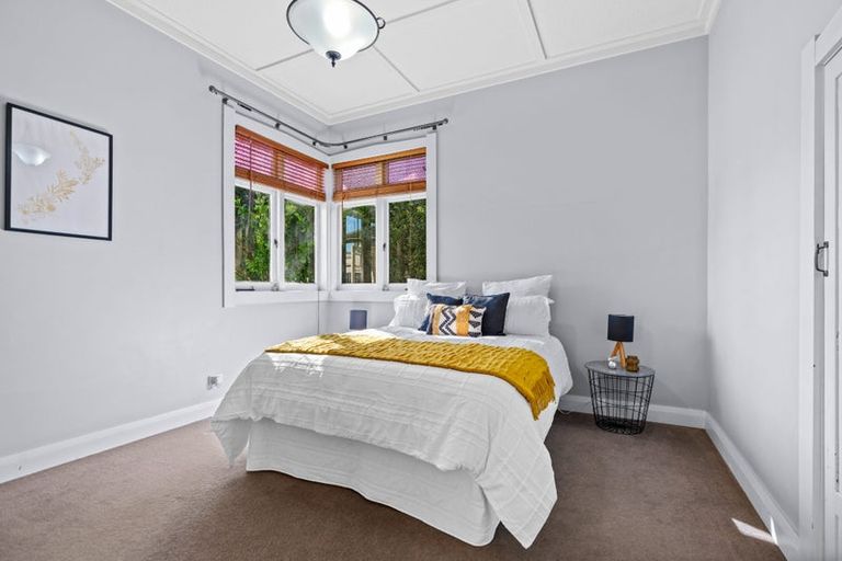 Photo of property in 6 Parahaki Street, Regent, Whangarei, 0112