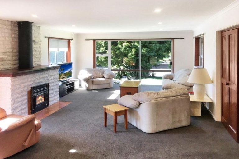 Photo of property in 27 Sargood Drive, Wanaka, 9305