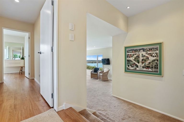 Photo of property in 43 Saint Andrews Hill Road, Mount Pleasant, Christchurch, 8081