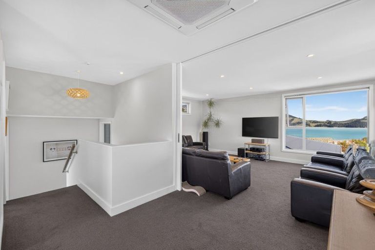 Photo of property in 11 Kaioruru Lane, Charteris Bay, Lyttelton, 8971