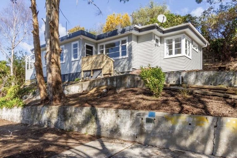 Photo of property in 33 Kopara Grove, Stokes Valley, Lower Hutt, 5019