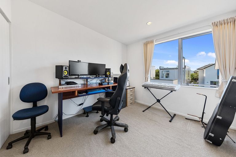 Photo of property in 25 Kauri Drive, Takanini, 2112