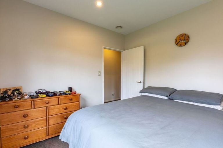 Photo of property in 6 Mappleton Avenue, Burnside, Christchurch, 8053