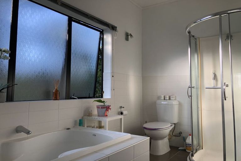 Photo of property in 144 Glengarry Road, Glen Eden, Auckland, 0602