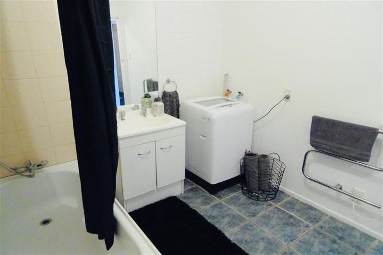 Photo of property in 5/57 Carrington Street, Lower Vogeltown, New Plymouth, 4310