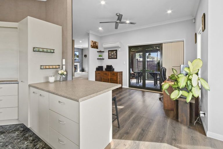 Photo of property in 27 Premila Drive, Pukekohe, 2120