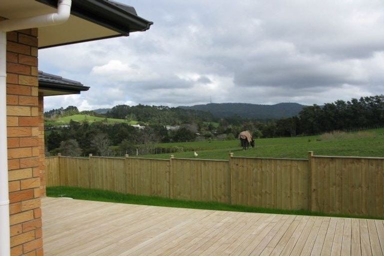 Photo of property in 80 South Kensington Way, Henderson, Auckland, 0612