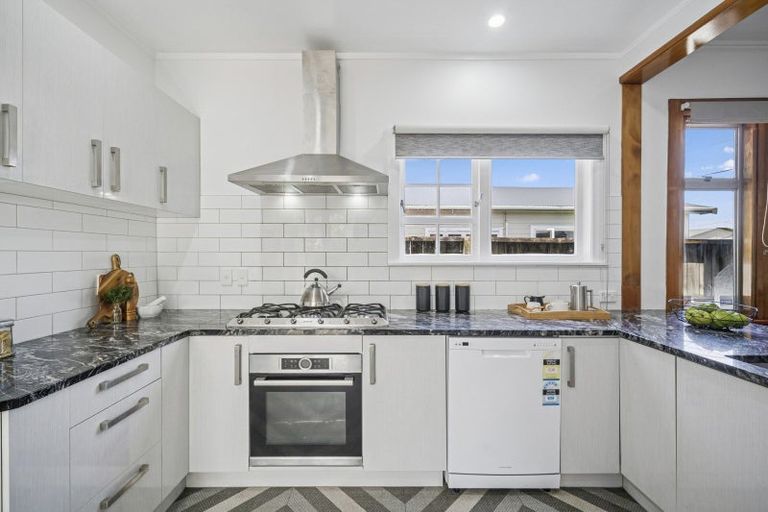 Photo of property in 34 Darlington Road, Miramar, Wellington, 6022