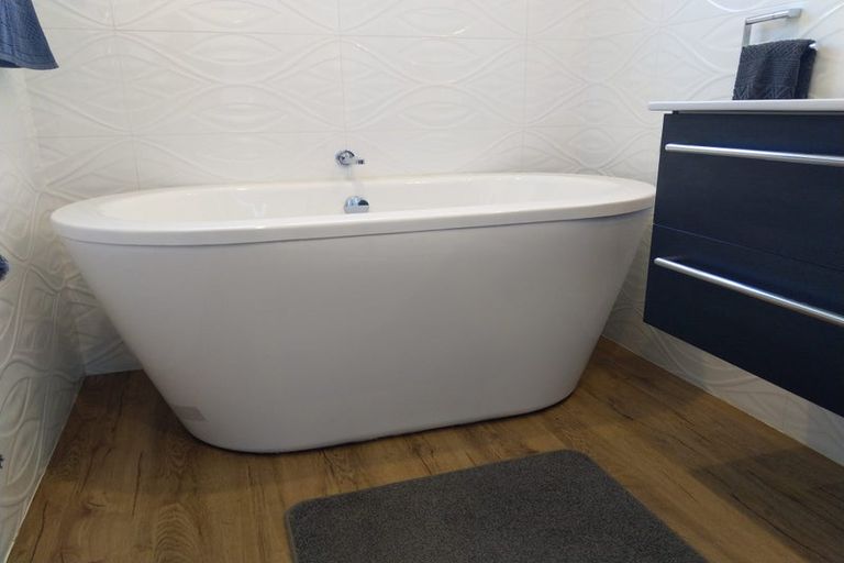 Photo of property in 2/91 Wainui Street, Riccarton, Christchurch, 8041