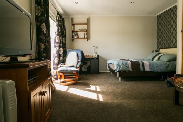 Photo of property in 20 Macaulay Street, Johnsonville, Wellington, 6037