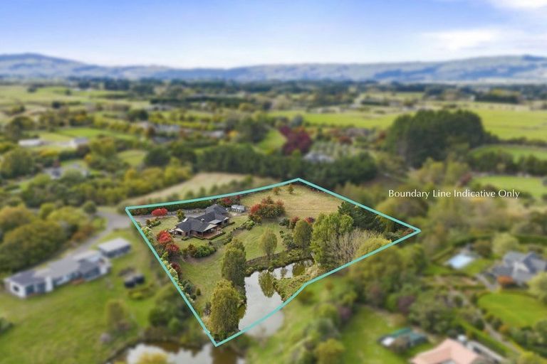 Photo of property in 35 Stonebrook Lane, Kelvin Grove, Palmerston North, 4470