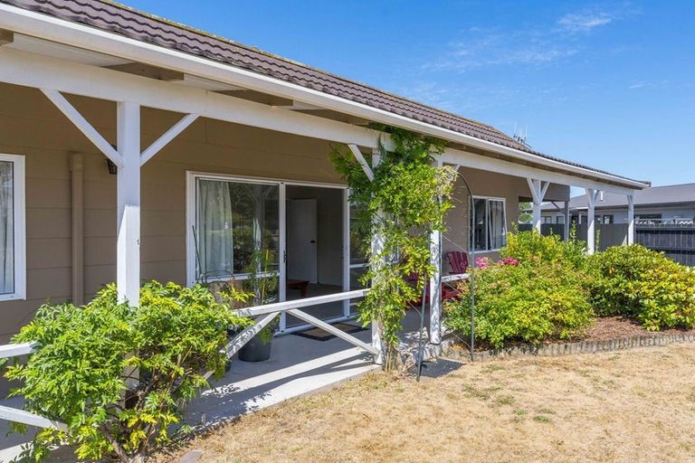 Photo of property in 43 Arthur Crescent, Hilltop, Taupo, 3330