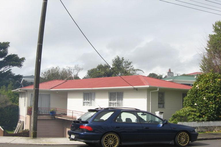 Photo of property in 56 Essex Street, Vogeltown, New Plymouth, 4310