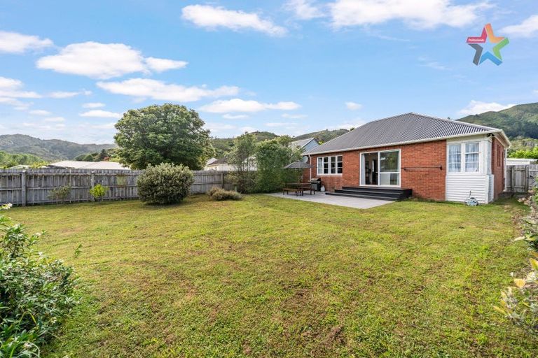 Photo of property in 55 Shearer Crescent, Naenae, Lower Hutt, 5011