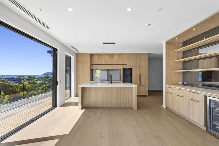 Photo of property in 71 Haven Road, Nelson, 7010