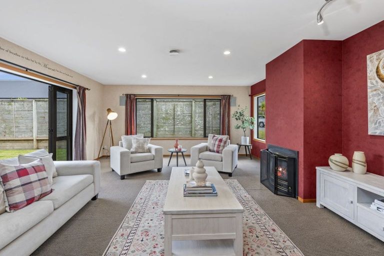 Photo of property in 8 The Circle, Nukuhau, Taupo, 3330
