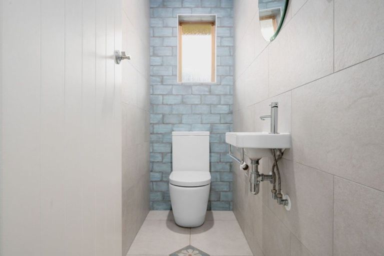 Photo of property in 2 Houchens Road, Glenview, Hamilton, 3206