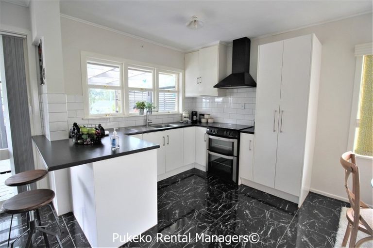 Photo of property in 45 Christmas Road, Manurewa, Auckland, 2102