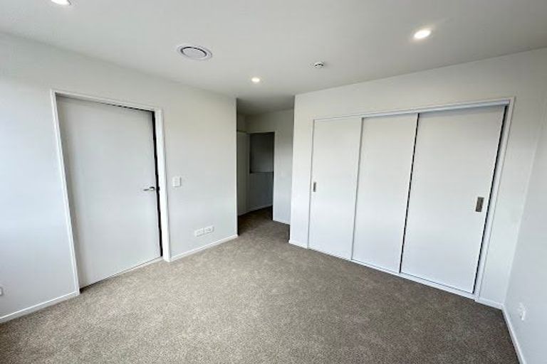 Photo of property in 50 Oakum Road, Whitby, 5024