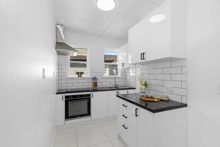 Photo of property in 43 Rata Street, Naenae, Lower Hutt, 5011