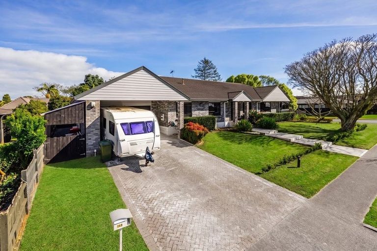 Photo of property in 168 Walter Strevens Drive, Conifer Grove, Takanini, 2112