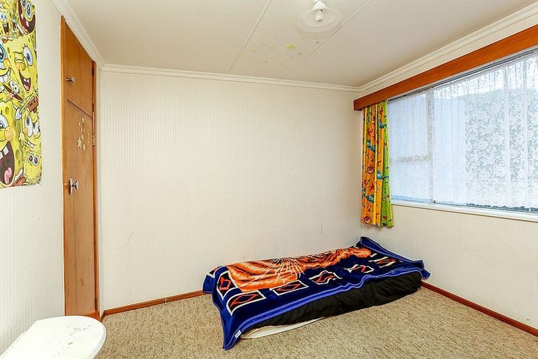 Photo of property in 6b Davies Lane, New Plymouth, 4310