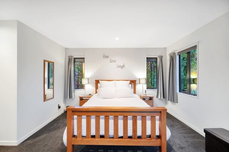 Photo of property in 2a Westburn Terrace, Burnside, Christchurch, 8041