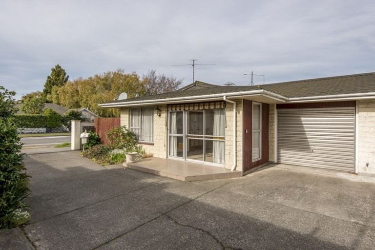 Photo of property in 1/189 Waimairi Road, Ilam, Christchurch, 8041