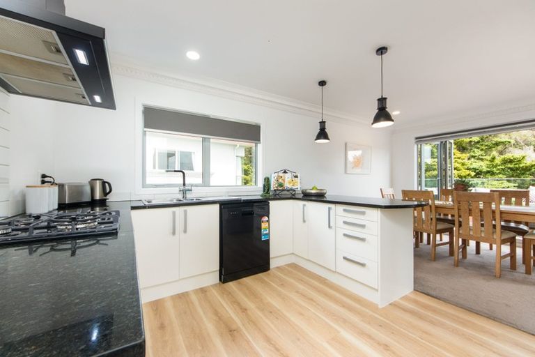 Photo of property in 29 Ian Marwick Place, Birkenhead, Auckland, 0626