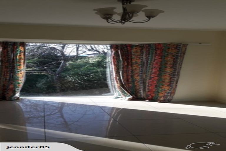 Photo of property in 22 Barlow Street, Ilam, Christchurch, 8041